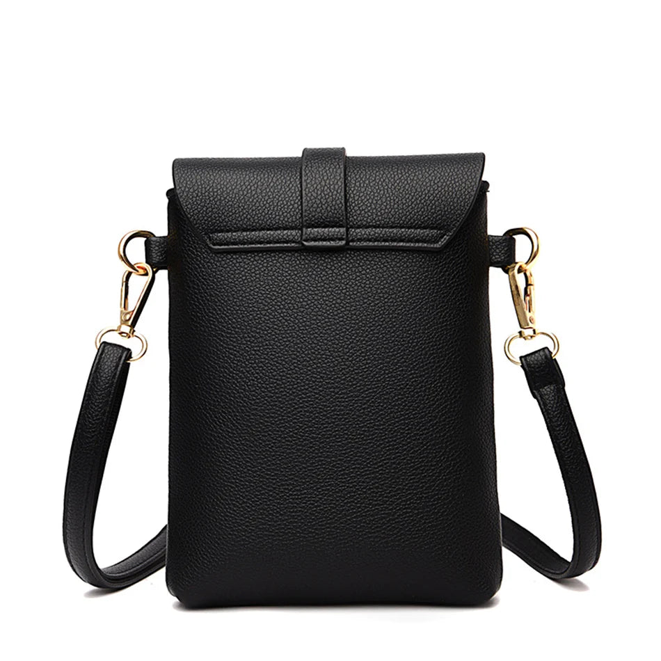 Bolso de Hombro Negro Flap: Elegancia Compacta y Versatilidad Diaria