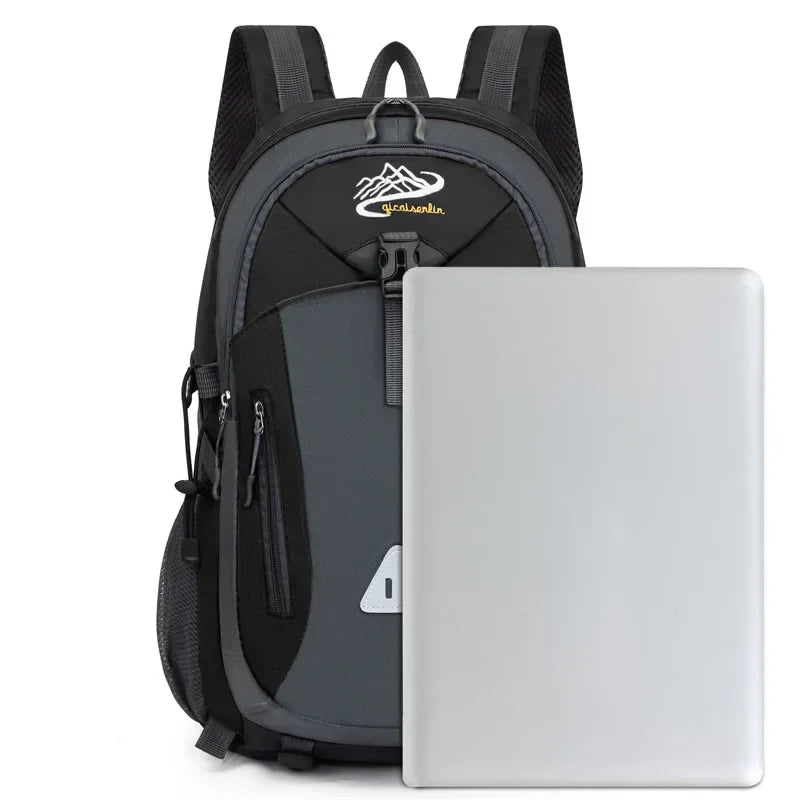 Mochila Unisex Impermeable 20-35L Negra – Resistente y Versátil