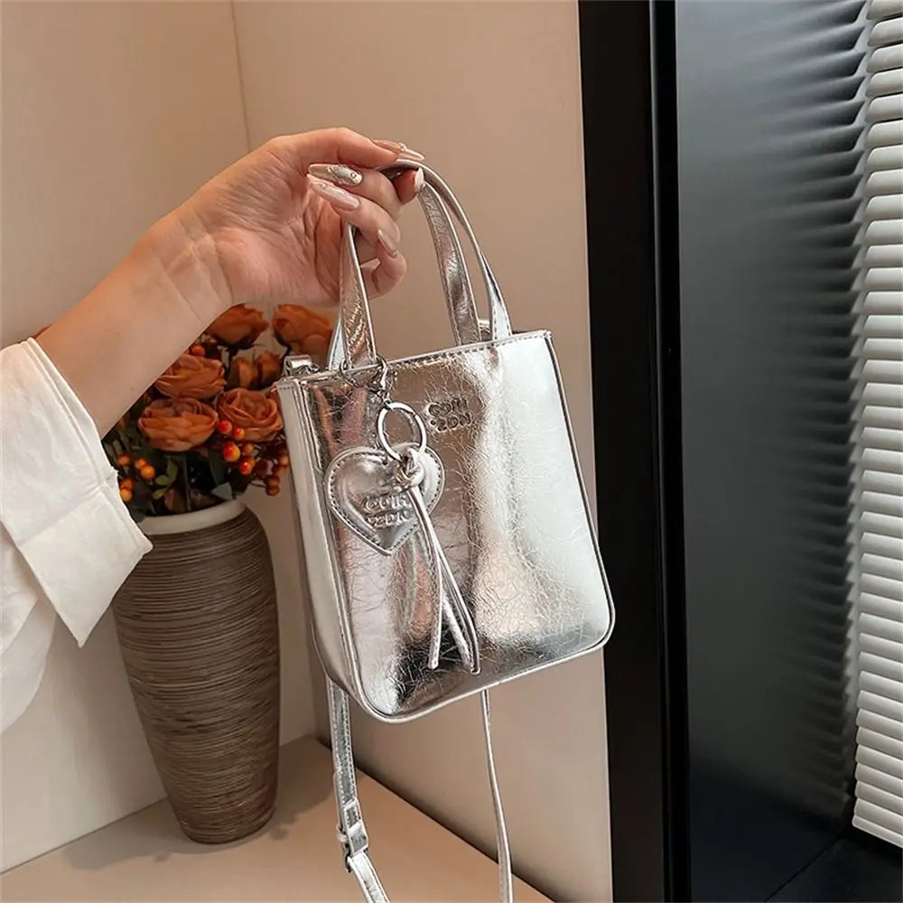 Bolso Mini Cuadrado Plata Mujer – Compacto y Elegante