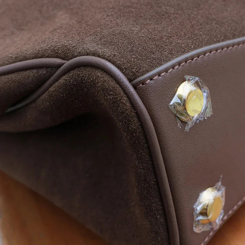 Bolso Kelly Rodeo de Piel Genuina – Elegancia Atemporal y Gran Capacidad