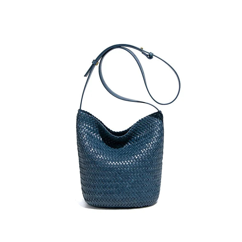 Bolso Bucket de Ratán Trenzado – Diseño Artesanal Vintage y Lujo Natural