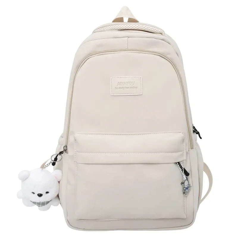 Mochila de Nailon Impermeable para Mujer – Elegancia, Comodidad y Resistencia
