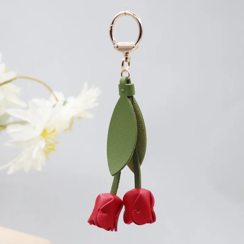 Charm Flores Cuero para Bolso – Accesorio Floral Romántico