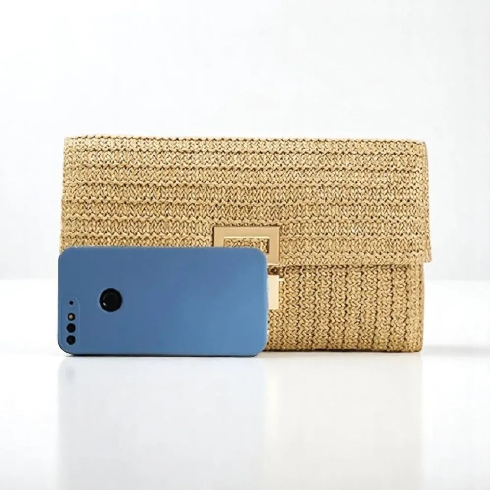Bolso Clutch de Paja con Cadena Elegante