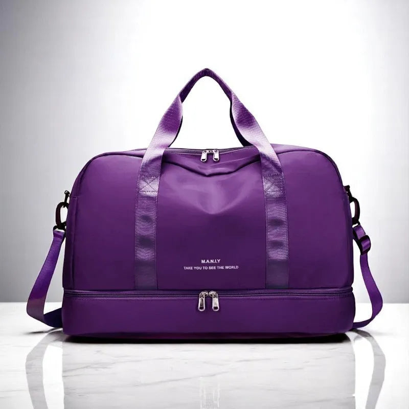 Bolsa de Viaje Lila de Nylon para Mujer – Elegancia y Comodidad