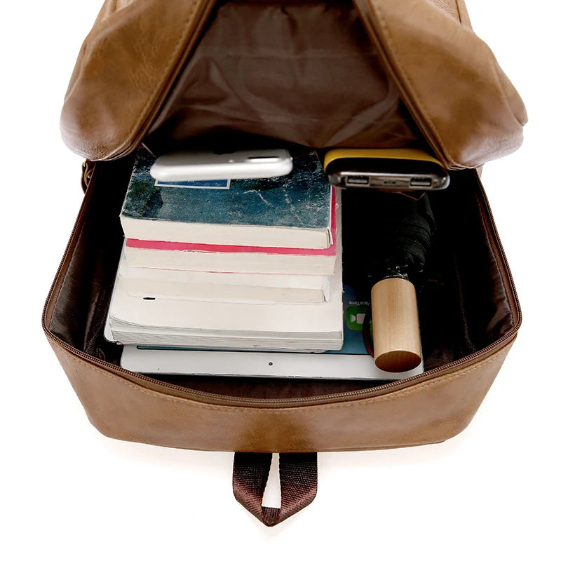 Mochila Preppy de Cuero PU – Elegancia Casual y Funcionalidad Diaria