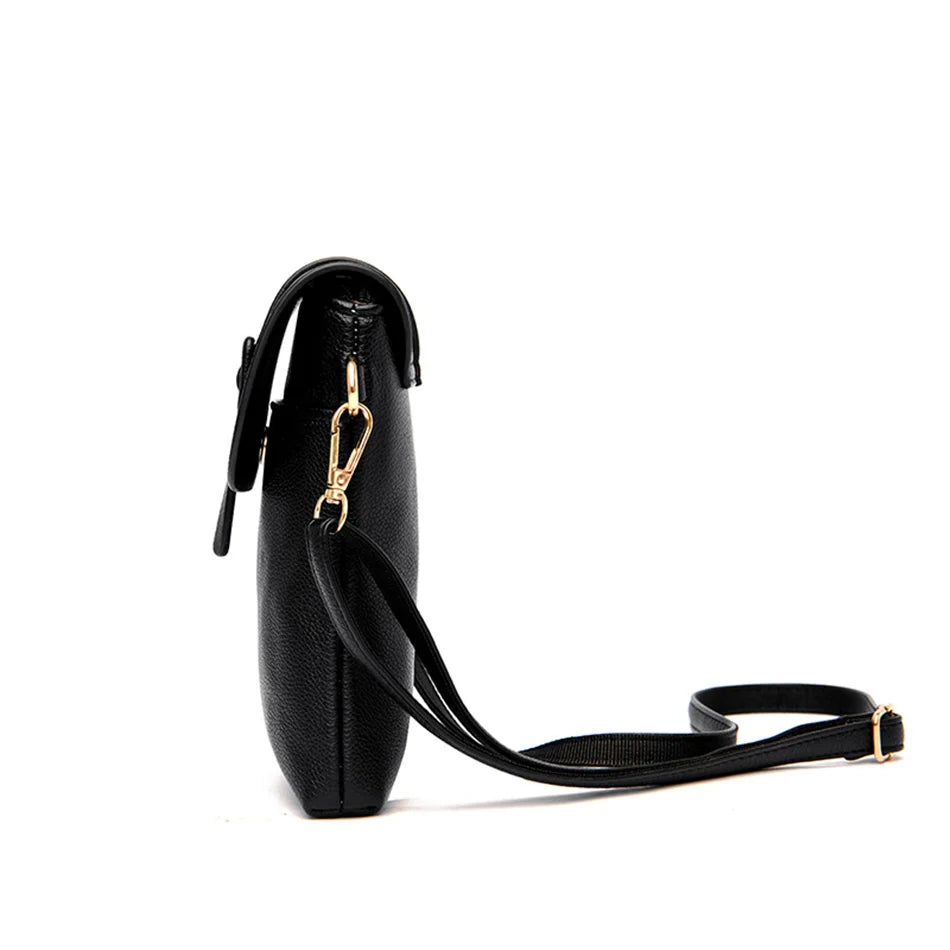 Bolso de Hombro Negro Flap: Elegancia Compacta y Versatilidad Diaria