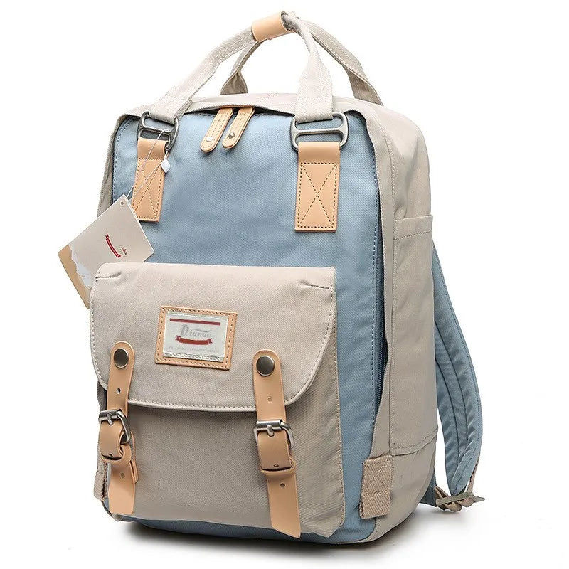 Mochila Azul Impermeable para Mujer: Elegancia y Funcionalidad en Movimiento
