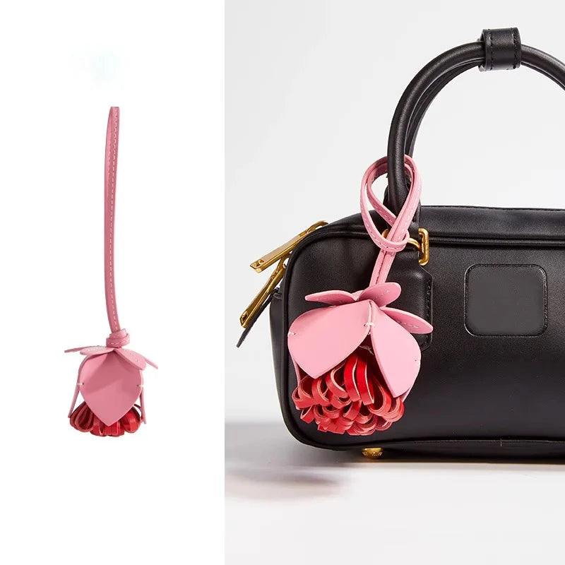 Charm Pompón Premium para Bolso – Accesorio Glamuroso y Esponjoso