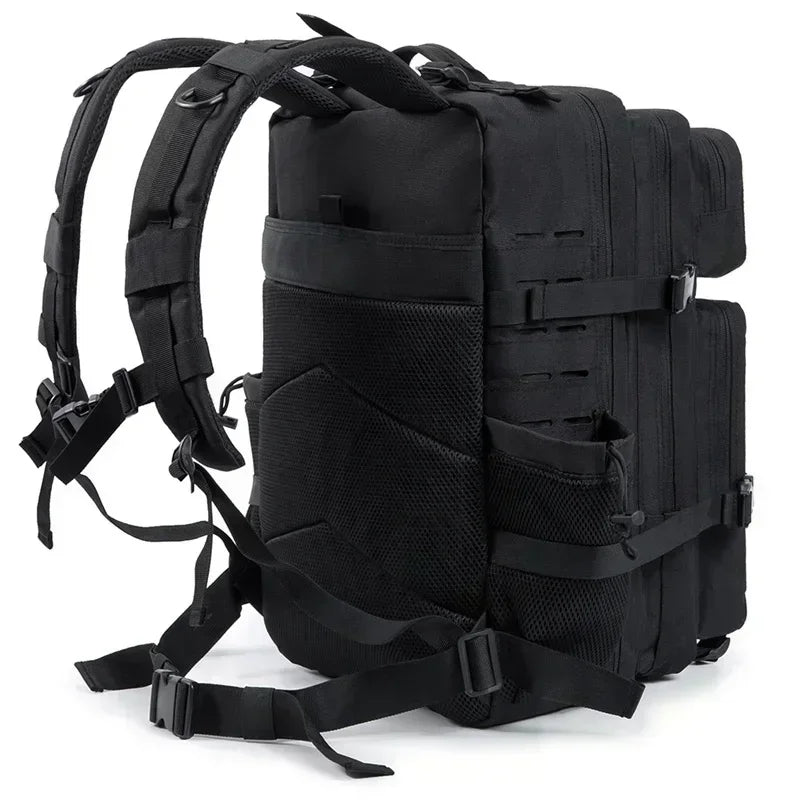 Mochila Táctica 45L Negra – Diseño Robusto y Estilo Urbano Funcional