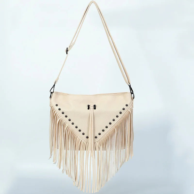 Bandolera de Mujer en PU con Flecos – Elegancia Versátil y Moderna