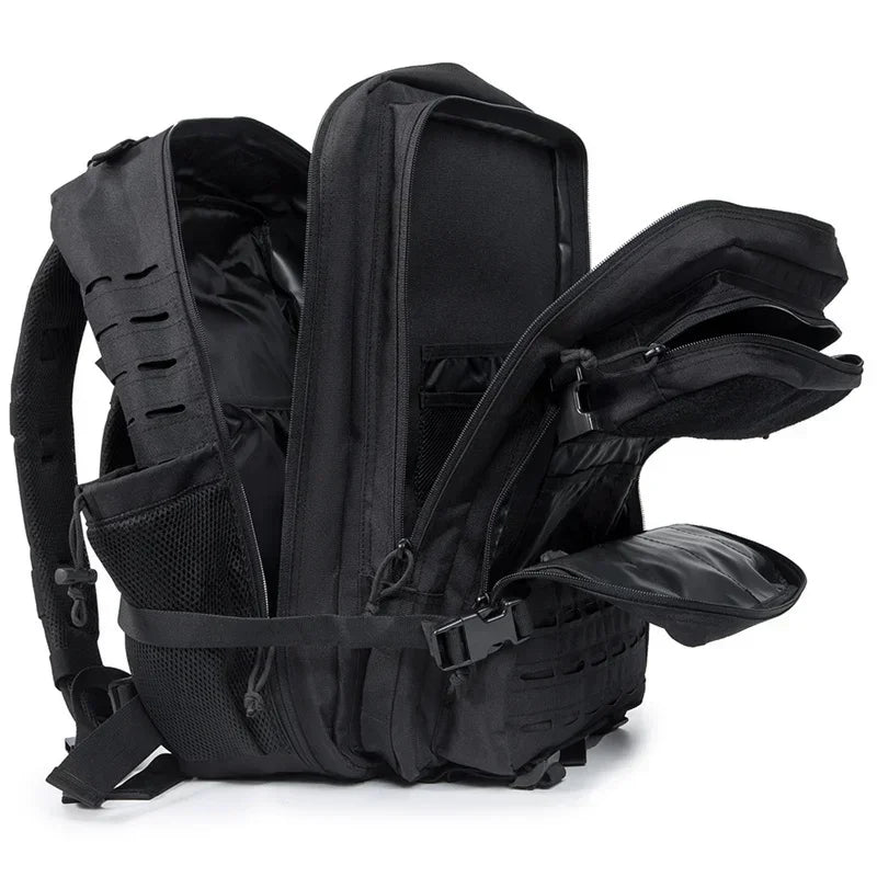 Mochila Táctica 45L Negra – Diseño Robusto y Estilo Urbano Funcional