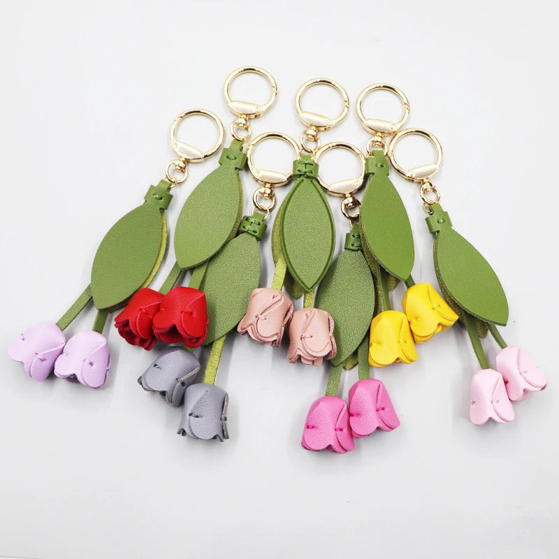Charm Flores Cuero para Bolso – Accesorio Floral Romántico