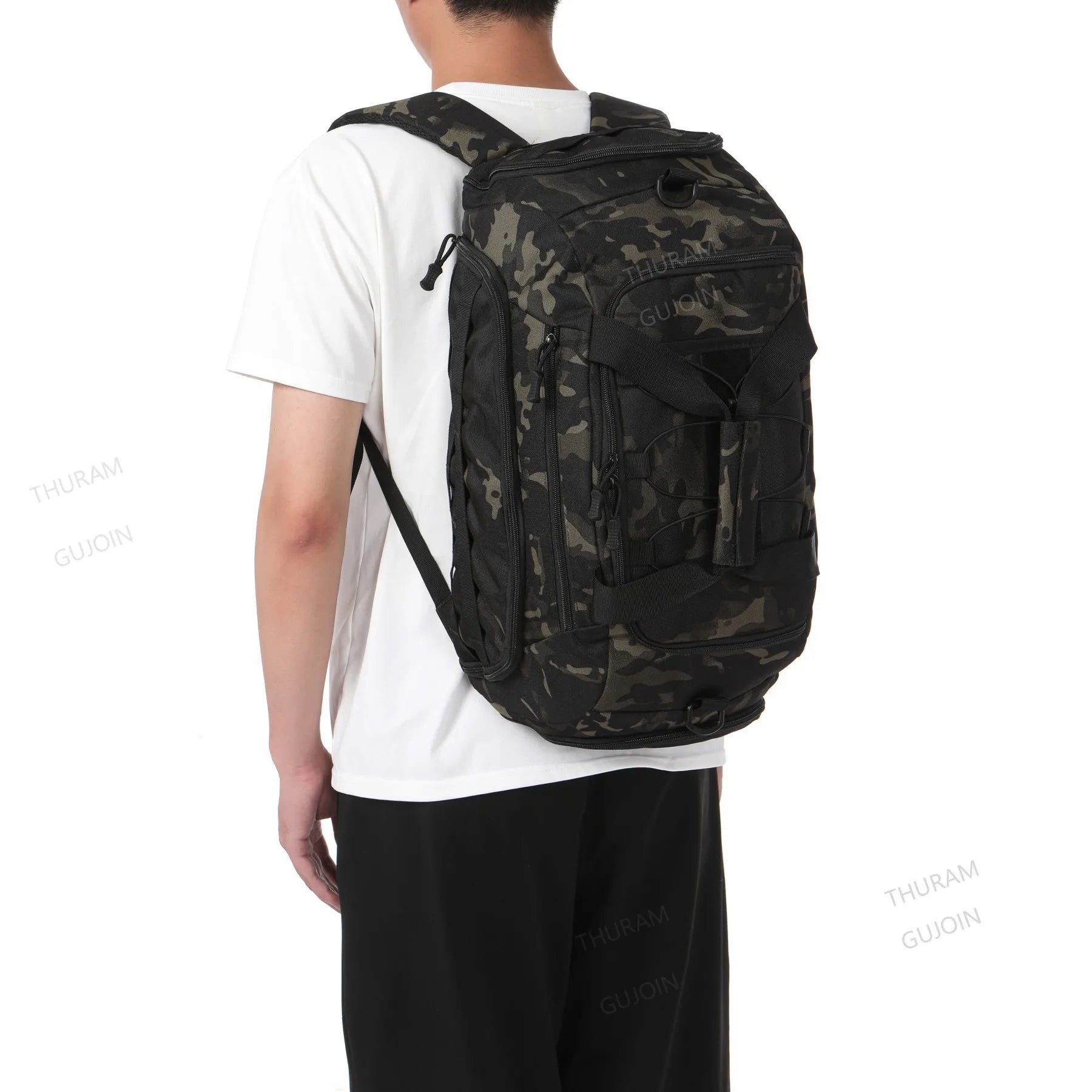 Mochila Urban Thuram Camoblack – Estilo Vanguardista y Gran Capacidad