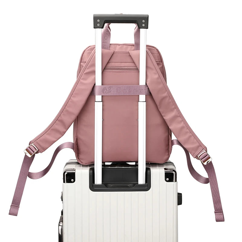 Mochila de Nailon Impermeable para Mujer – Ligera y de Gran Capacidad (Copia)