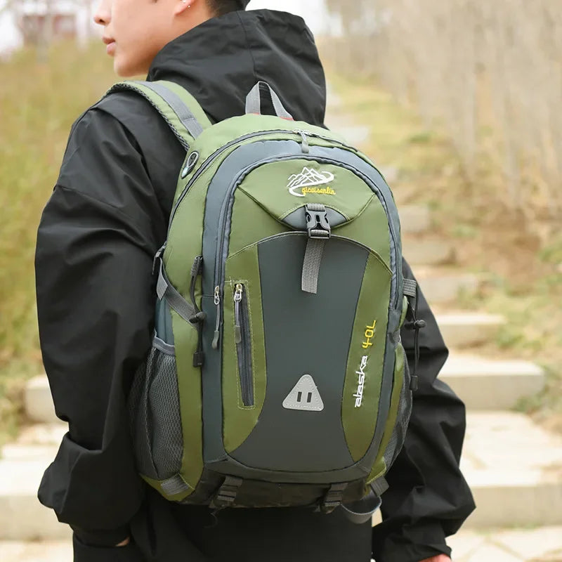 Mochila Unisex Impermeable 20-35L Verde – Resistente y Versátil