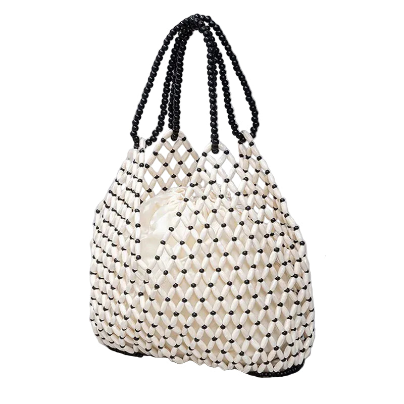 Bolso Bucket de Cuentas Blancas – Elegancia Artesanal y Diseño Calado de Lujo