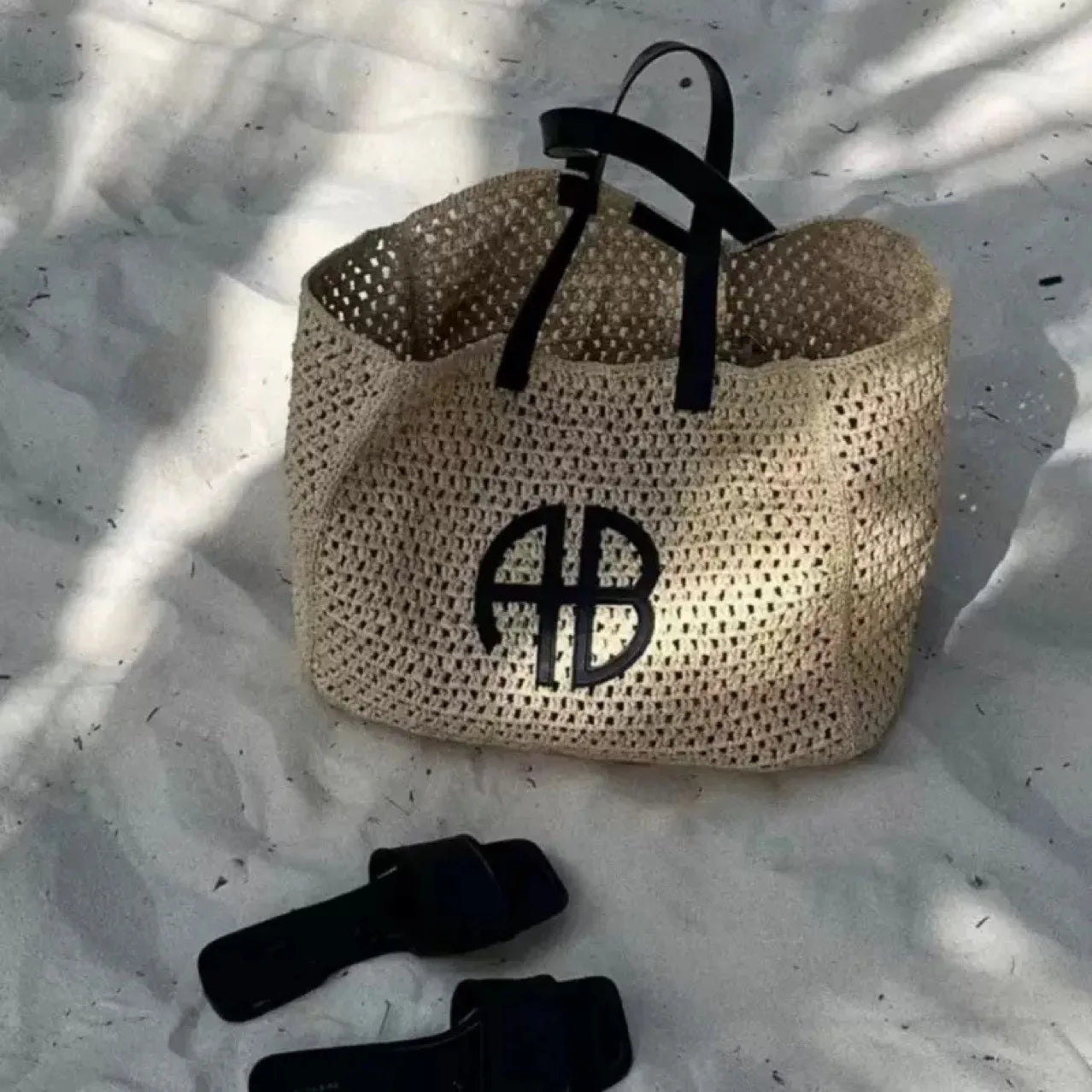 Maxi Tote de Paja Tejida RIO – Estilo Minimalista y Gran Capacidad para el Verano