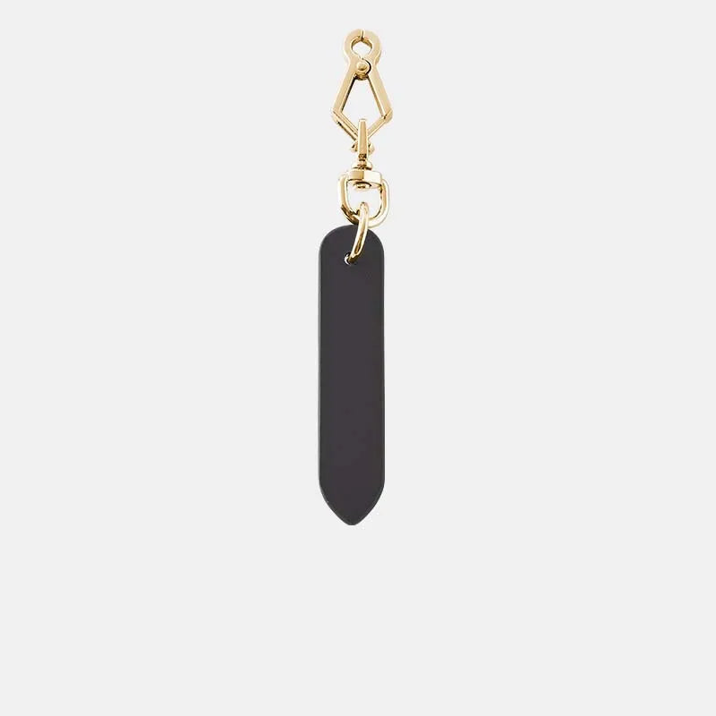 Charm con Aro Dorado (6.5 cm) – Elegancia Minimalista y Sofisticación