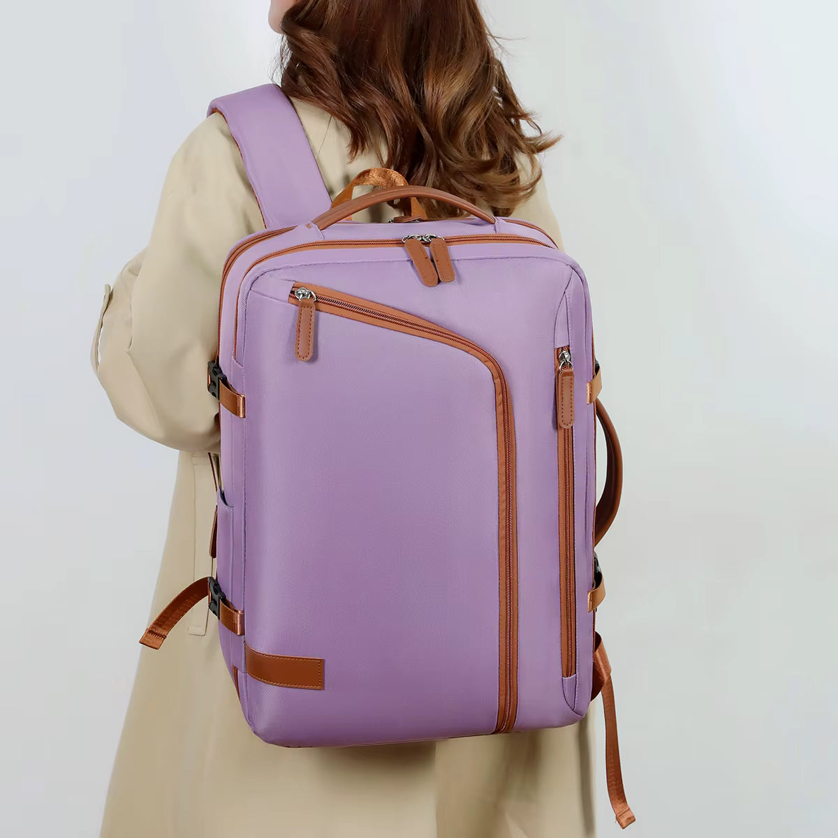 Mochila Ultraligera de Nailon Lila – Funcionalidad Suave y Estilo Actual
